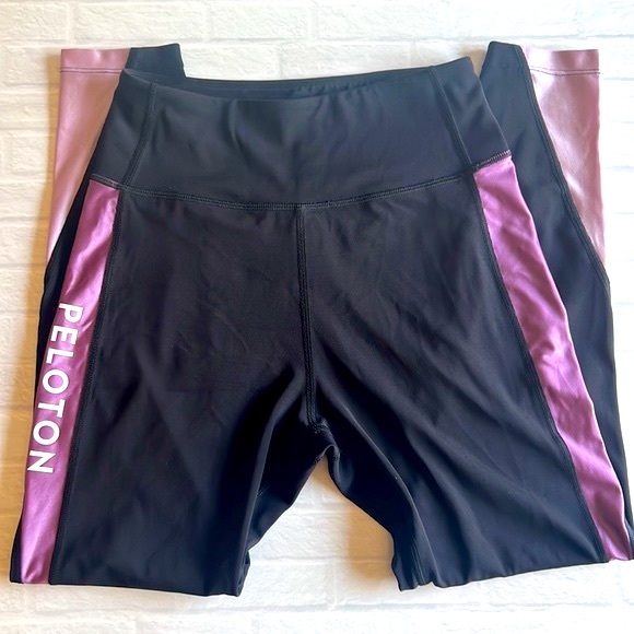 Peloton Colorblock Speed Leggings Black and Purple Small - Picture 6 of 9